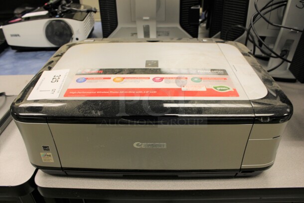 Canon Countertop Scanner Copier Printer. 18x14x6. (Room 105)