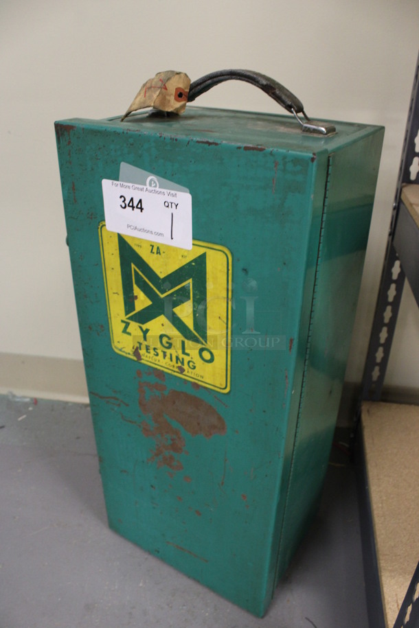 Zyglo Magnaflux Black Light w/ 2 Zyglo ZL-22A Bottles in Green Metal Case. 10.5x8x24 - Image 3 of 9
