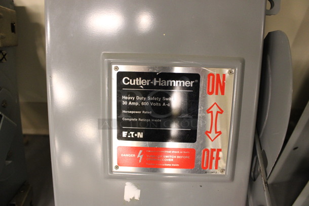 Cutler-Hammer Gray Metal Heavy Duty Safety Switch. 9x8x16.5. (Basement: Room 019) - Image 4 of 4