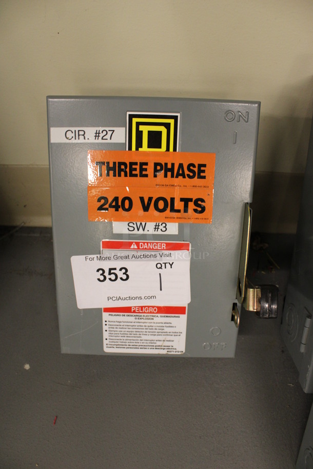 Square D Gray Metal Heavy Duty Safety Switch. 7x5.5x9.5. (Basement: Room 019) - Image 1 of 4