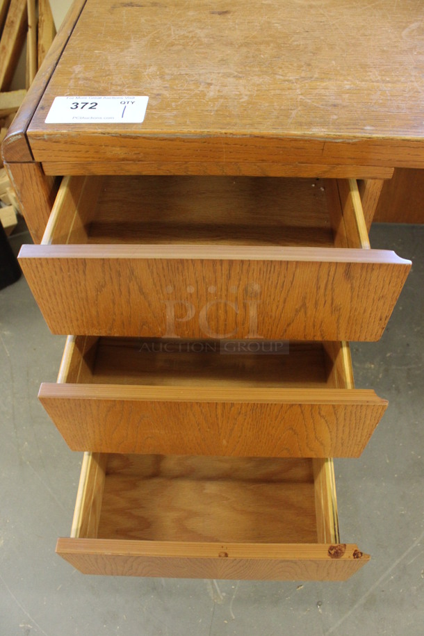 Wood Pattern Desk w/ 5 Drawers. 60x30x29. (Basement: Room 019) - Image 4 of 6