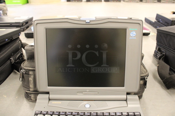 Samsung Sens 800 10.5" Laptop in Soft Laptop Case. 16x12x5. (Basement: Room 019) - Image 3 of 5