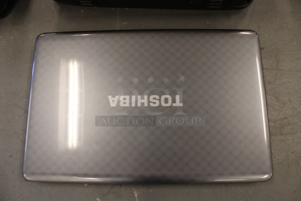 Toshiba Satellite L775D-S7107 17" Laptop in Soft Laptop Case. 17x13x5. (Basement: Room 019) - Image 3 of 6