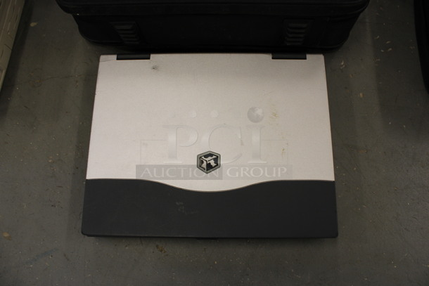 Gateway Solo 9500 15" Laptop in Soft Laptop Case. 17x13x5. (Basement: Room 019) - Image 4 of 7