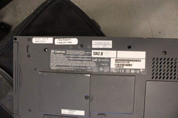 Gateway Solo 9500 15" Laptop in Soft Laptop Case. 17x13x5. (Basement: Room 019) - Image 5 of 7