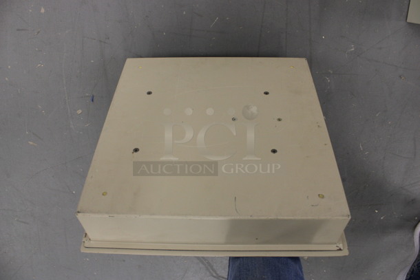 Metal Electronic Unit. 15.5x3.5x15.5. (Basement: Room 019) - Image 5 of 5