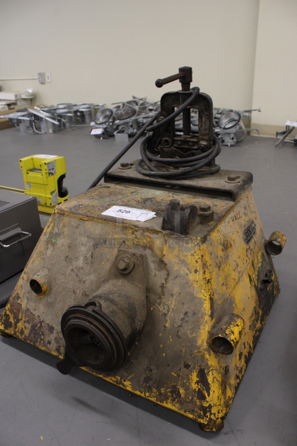 Oster Model E Metal Unit. 22x21x23. (Basement: Room 019) - Image 3 of 7