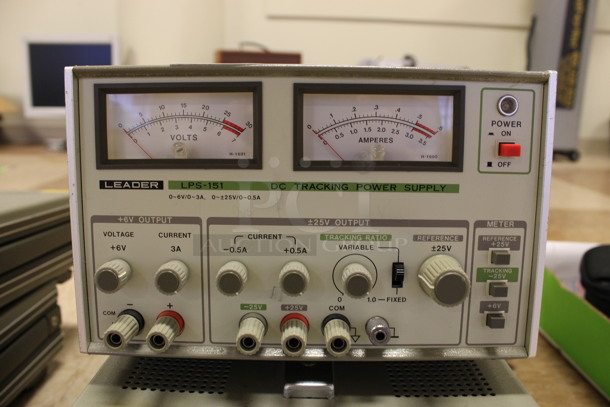 2 Leader LPS-151 DC Tracking Power Supplies. 8.5x13x6. 2 Times Your Bid! (Room 108) - Image 2 of 4