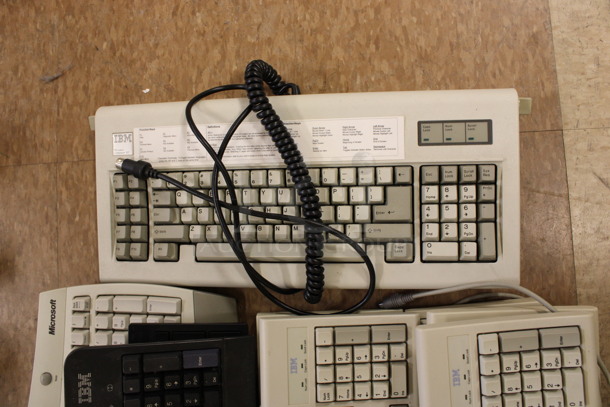 ALL ONE MONEY! Lot of 9 Various Keyboards! Includes 18x6.5x1. (Room 108) - Image 5 of 5