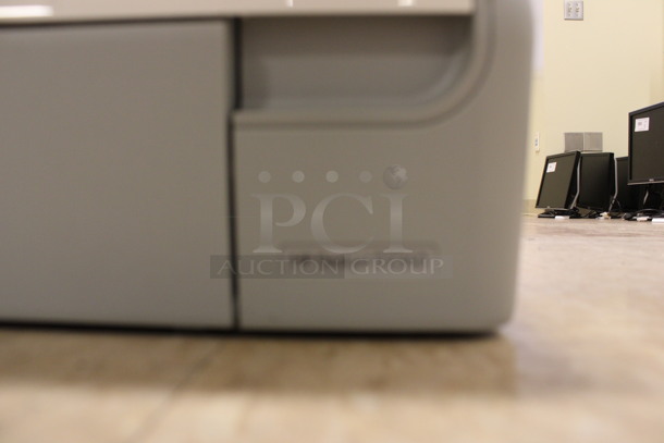HP Deskjet D2360 Countertop Printer. 17x7.5x5.5. (Room 108) - Image 4 of 5