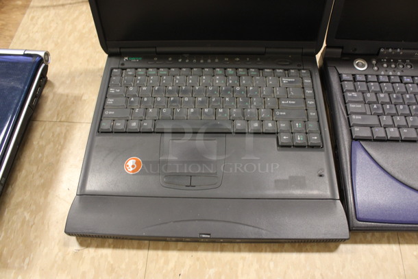 2 Laptops; Dell Model PP01X Inspiron 8100 and Gateway Model Solo 9300 1910. 15", 16". 2 Times Your Bid! (Room 108) - Image 4 of 10