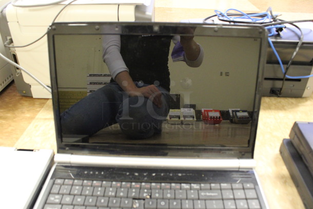 2 Various Laptops; Gateway Model Solo 9500 and Gateway Model MS2285. 15", 15.5". 2 Times Your Bid! (Room 108) - Image 5 of 9