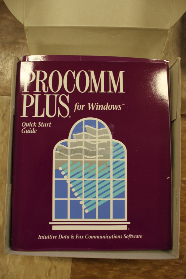 IN ORIGINAL BOX! Procomm Plus Windows Intuitive Data and Fax Communications Software. (Room 108) - Image 3 of 4