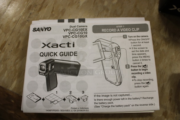 IN ORIGINAL BOX! Sanyo VPC-CG10 Dual Camera Xacti. 3x4.5x1.5. (Room 108) - Image 7 of 9
