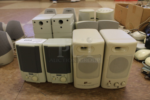 ALL ONE MONEY! Lot of 12 Various Speakers! Includes 4x5x7. (Room 108)