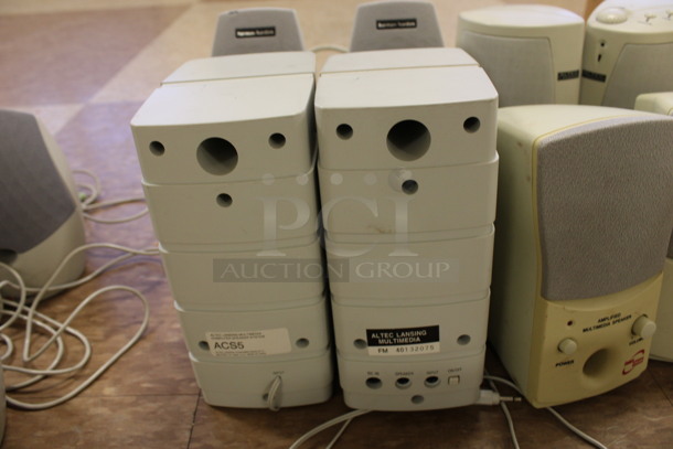 ALL ONE MONEY! Lot of 12 Various Speakers! Includes 4x5x7. (Room 108) - Image 4 of 6