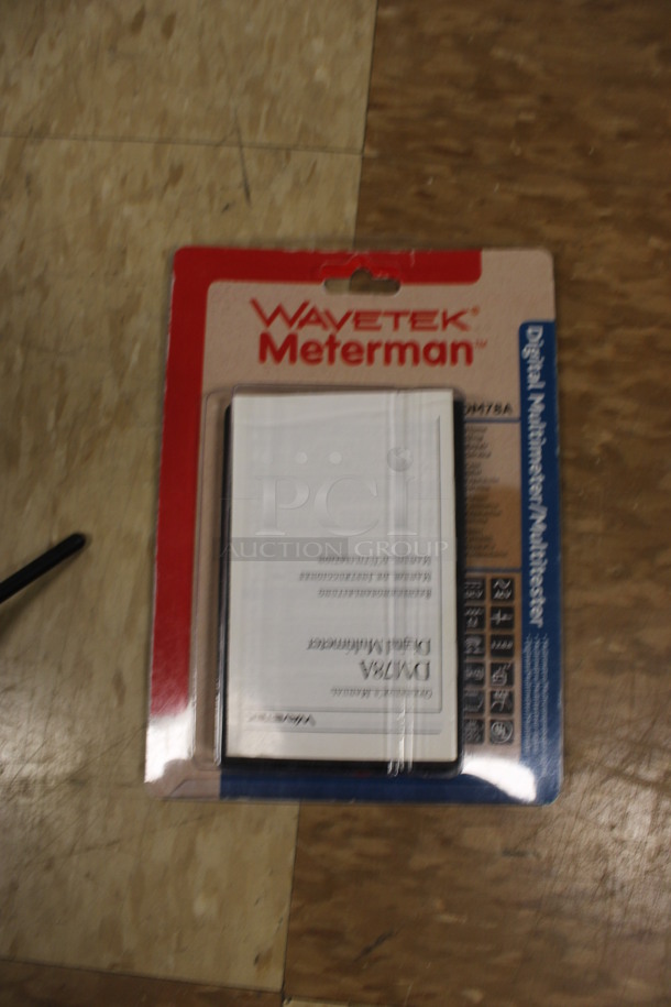 3 BRAND NEW! Wavetek Meterman Digital Multimeter Multitesters. 3x5x1. 3 Times Your Bid! (Room 108) - Image 3 of 3