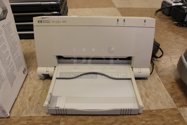 Hewlett Packard HP Deskjet 400 Countertop Printer. 14x11x7. (Room 108)

