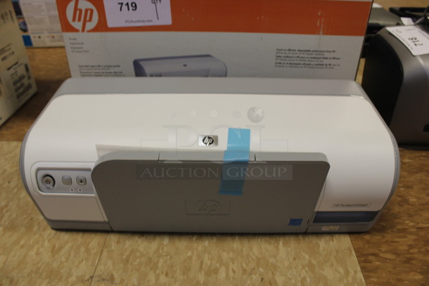 BRAND NEW IN BOX! HP Deskjet D2560 Countertop Printer. 17x8x5.5. (Room 108)
