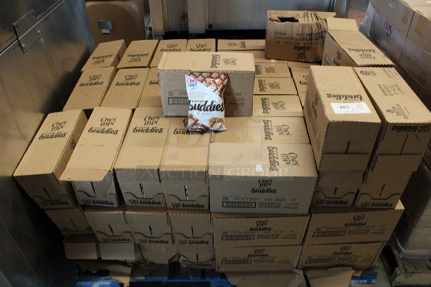 ALL ONE MONEY! PALLET LOT of 80 Boxes of Chex Mix Muddy Buddies Brownie Supreme! - Image 1 of 5