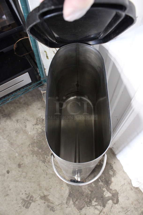 Stainless Steel Beverage Holder Dispenser. 6x16x21 - Image 4 of 4