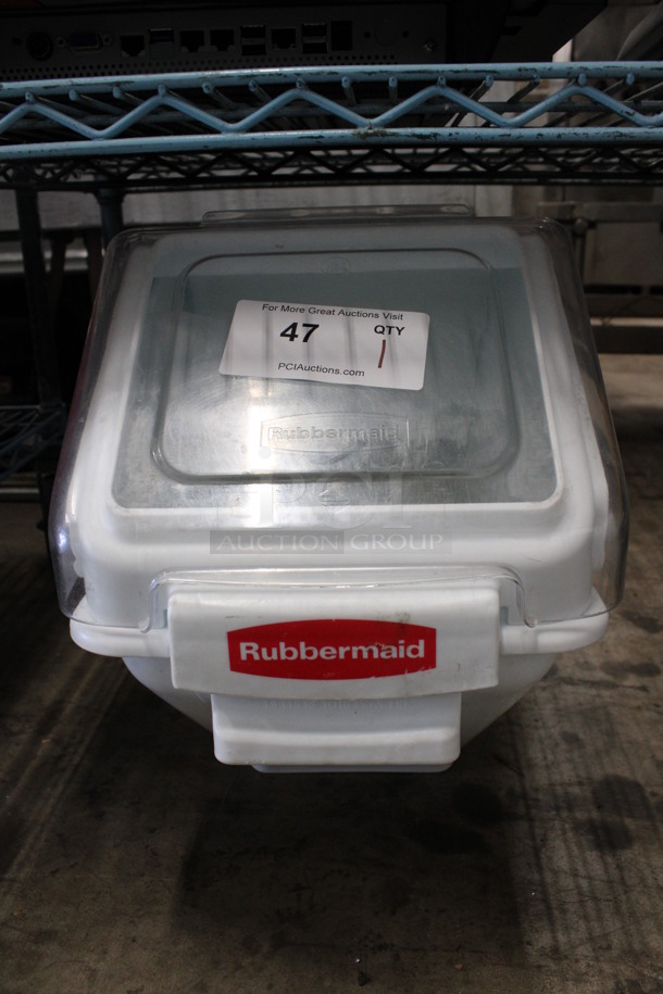 Rubbermaid White Poly Ingredient Bin w/ Clear Lid. 12x22x16 - Image 1 of 3