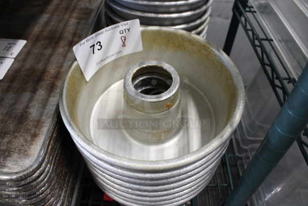 8 Metal Round Bundt Cake Pans. 8x8x3. 8 Times Your Bid! - Image 2 of 3