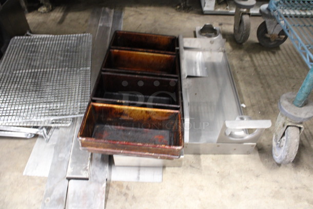 ALL ONE MONEY! Lot of Various Metal Items Including 4 Compartment Baking Pan and Cooling Racks! - Image 3 of 4