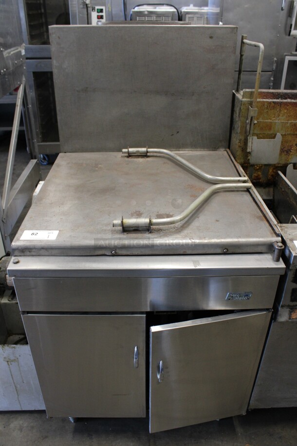 Pitco Frialator Model 26 PS Stainless Steel Commercial Floor Style Natural Gas Powered Donut Fryer. 29.5x38x56 - Image 1 of 6