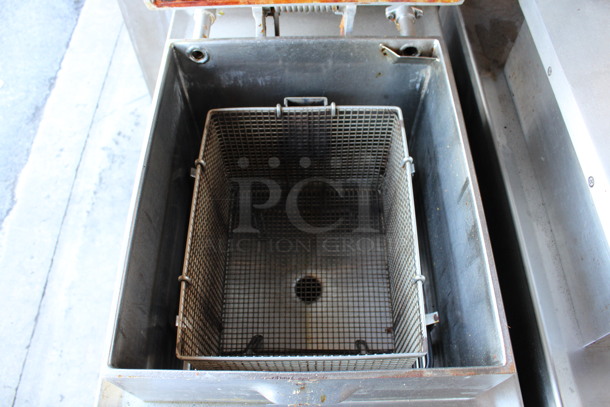 Henny Penny Stainless Steel Commercial Electric Powered Floor Style Electric Powered Pressure Fryer on Commercial Casters. 208 Volts, 3 Phase. 18x38x58 - Image 5 of 9