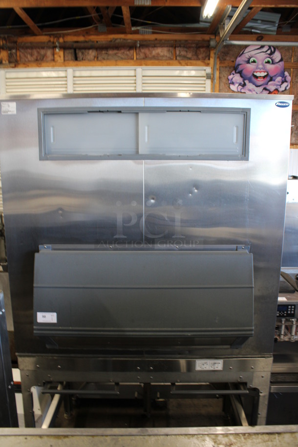Follett Model ITS2250SG-60 Stainless Steel Commercial Ice Machine Bin on Follett Model 00147653 Stainless Steel Ice Transport System. Does Not Have Carts. 60x46x107 - Image 4 of 8