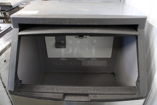Manitowoc Model QF0406A Stainless Steel Commercial Self Contained Ice Machine. 115 Volts, 1 Phase. 26x25x40 - Image 4 of 6