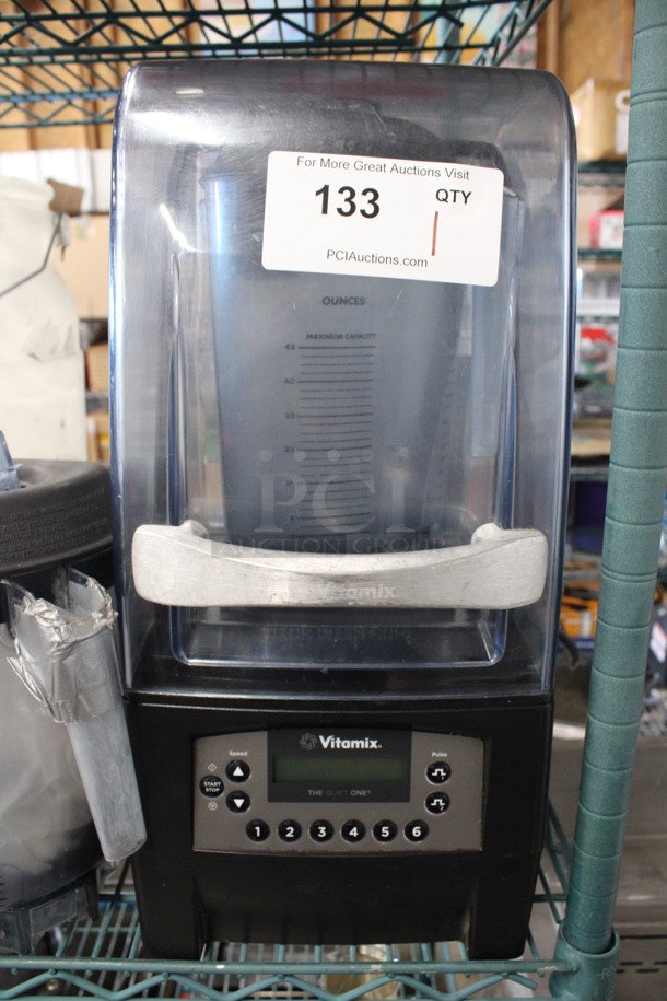 Vita-Mix Model VM0146 Commercial Countertop Blender w/ 2 Pitchers. 120 Volts, 1 Phase. 8x9x18. Tested and Working! - Image 2 of 4