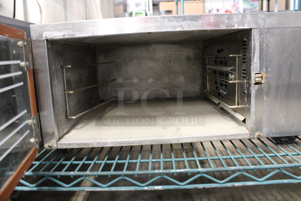 Stainless Steel Commercial Countertop Convection Oven w/ View Through Doors. 22.5x16x9.5. Tested and Working! - Image 3 of 4