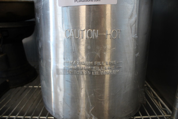 Metal Stock Pot w/ Lid. 15x13x16 - Image 3 of 3