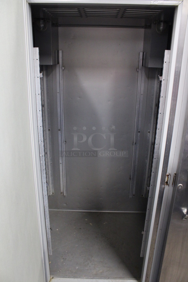 Hobart Model Q3-5 Stainless Steel Commercial 3 Door Reach In Cooler. 120/208-240 Volts, 1 Phase. 82.5x34x83 - Image 6 of 9