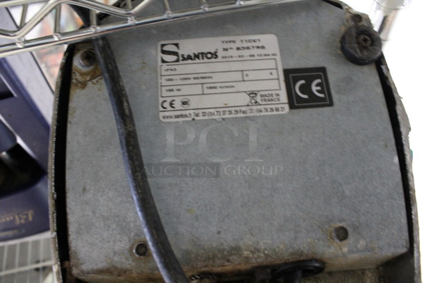 Santos Metal Commercial Countertop Juicer. 100-120 Volts, 1 Phase. 8x12x13. Tested and Working! - Image 4 of 5
