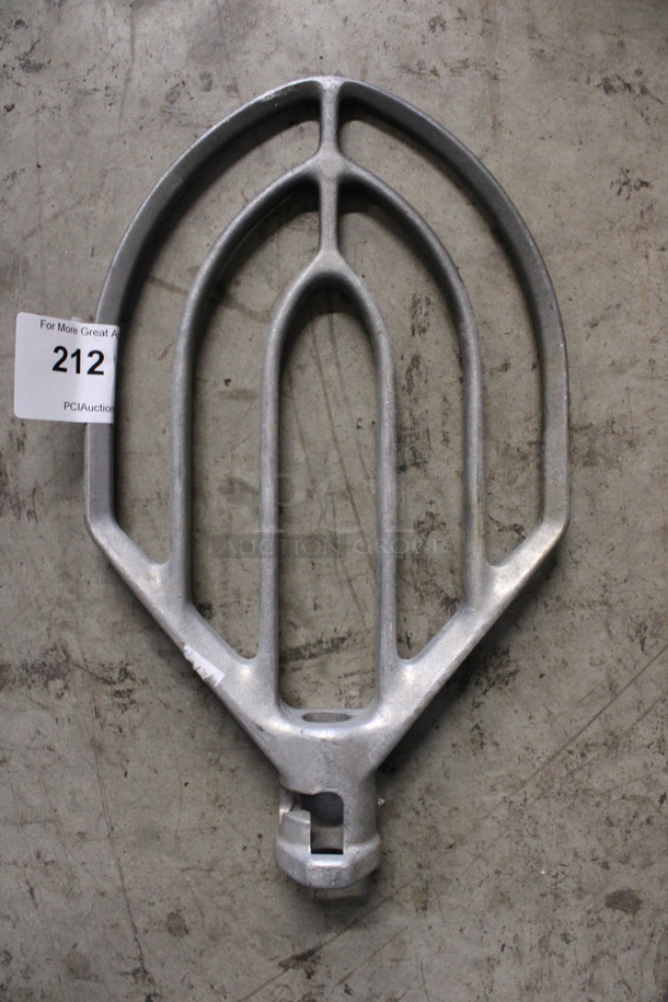 Model DS30 Metal Commercial 30 Quart Paddle Attachment for Mixer. 10x3x16.5 - Image 1 of 4