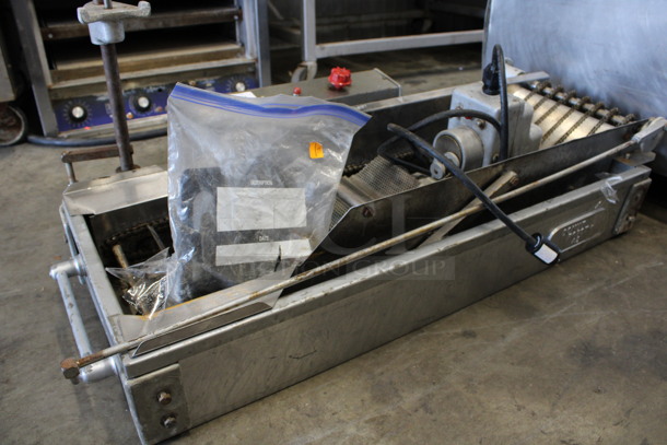 Belshaw Donut Robot Model DR42 Stainless Steel Commercial Countertop Sanitary Fryer. 208 Volts, 1 Phase. 38x19x18 - Image 5 of 7