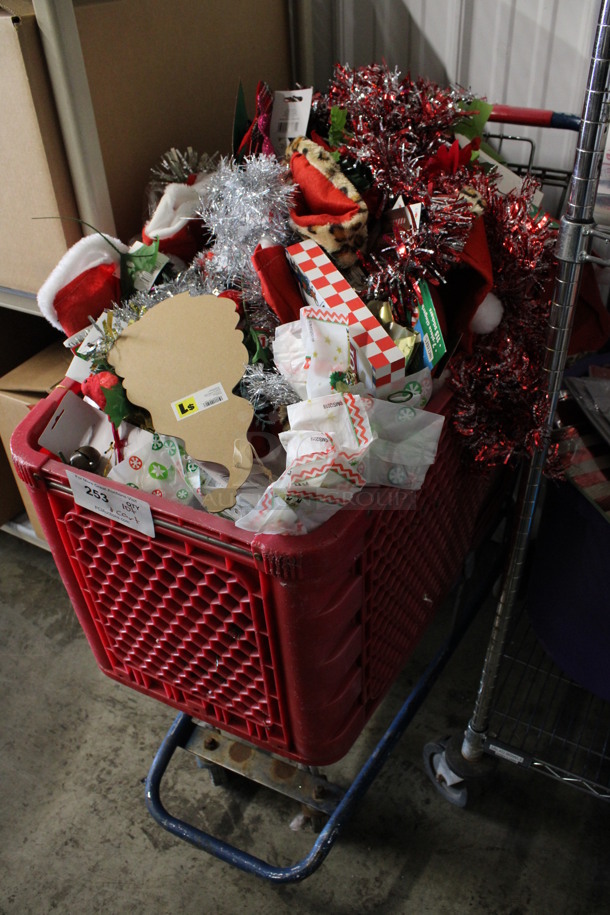 ALL ONE MONEY! Shopping Cart Full of Various Christmas Decorations Including Garland! Some Items Are Brand New.