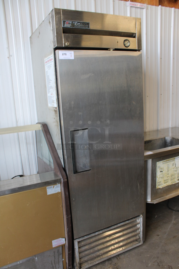 True Model T-23 Stainless Steel Commercial Single Door Reach In Cooler. 115 Volts, 1 Phase. 27x30x79. Tested and Working! - Image 2 of 6