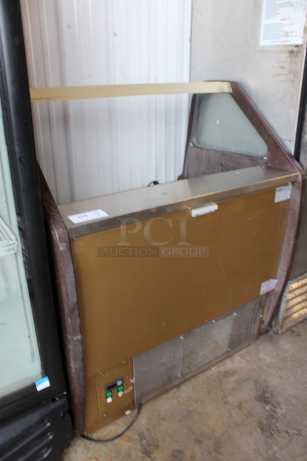 Igloo Model WOJTEK 1.0W Metal Commercial Floor Style Gelato Case. Missing Glass. 115 Volts, 1 Phase. 42x33x49. Tested and Powers On But Does Not Get Cold - Image 6 of 6