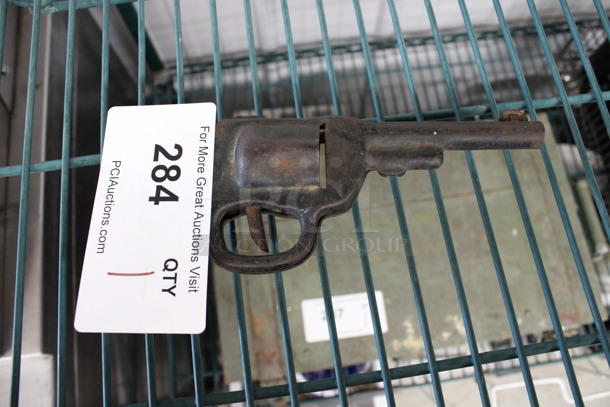 Antique Metal Cap Gun. 8x2x5 - Image 2 of 4