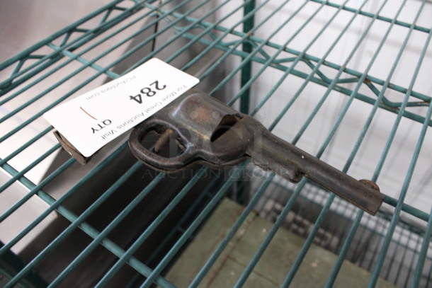 Antique Metal Cap Gun. 8x2x5 - Image 3 of 4