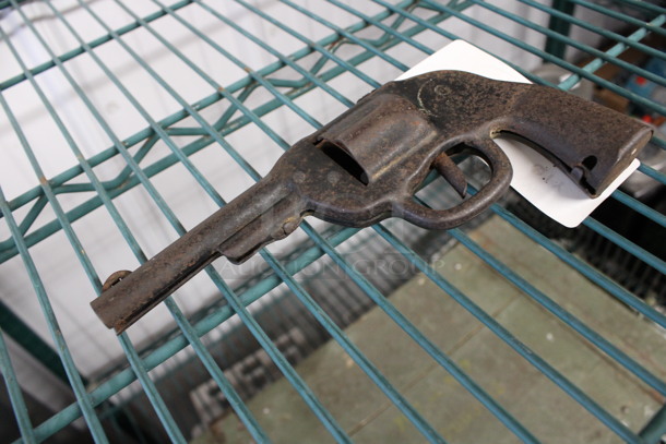 Antique Metal Cap Gun. 8x2x5 - Image 4 of 4