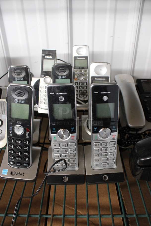 ALL ONE MONEY! Lot of 12 Various Telephones!  - Image 3 of 5