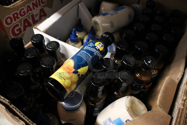 ALL ONE MONEY! Lot of 2 Boxes of Condiment Bottles Including Sir Kensington Golden Citrus Vinaigrette and Hellmann's Cilantro Lime Sauce!  - Image 3 of 5