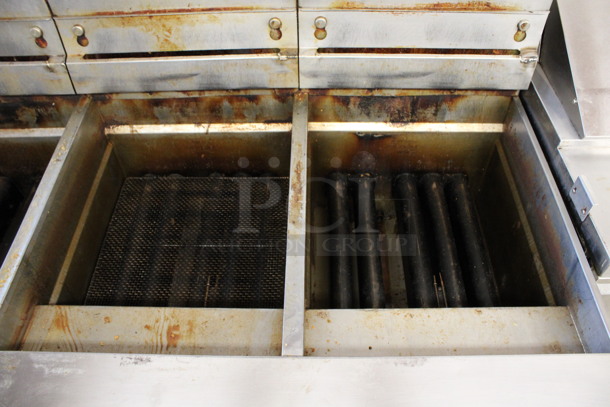 Pitco Frialator Model SG18 Stainless Steel Commercial Natural Gas Powered 4 Bay Deep Fat Fryer w/ Filtration System on Commercial Casters. 140,000 BTU. 79x34x47 - Image 5 of 12