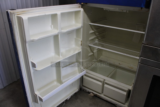 Sears Model 2539668010 Cooler Freezer Combo Unit. 115 Volts, 1 Phase. 30x28x64.5. Tested and Working! - Image 4 of 7