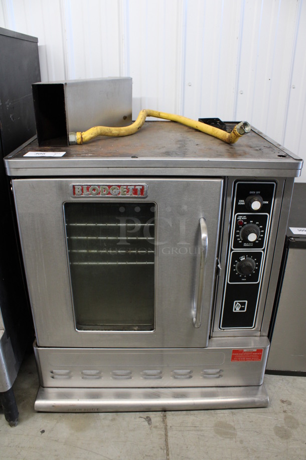 Blodgett Stainless Steel Commercial Propane Gas Powered Half Size Convection Oven w/ View Through Door, Metal Oven Racks and Thermostatic Controls. 30x30x32